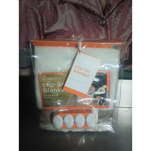 Soothetime Clip On Blanket - Picture 3 of 3